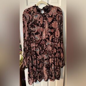 Beautiful knee-length Anthropologie dress with paisley pattern